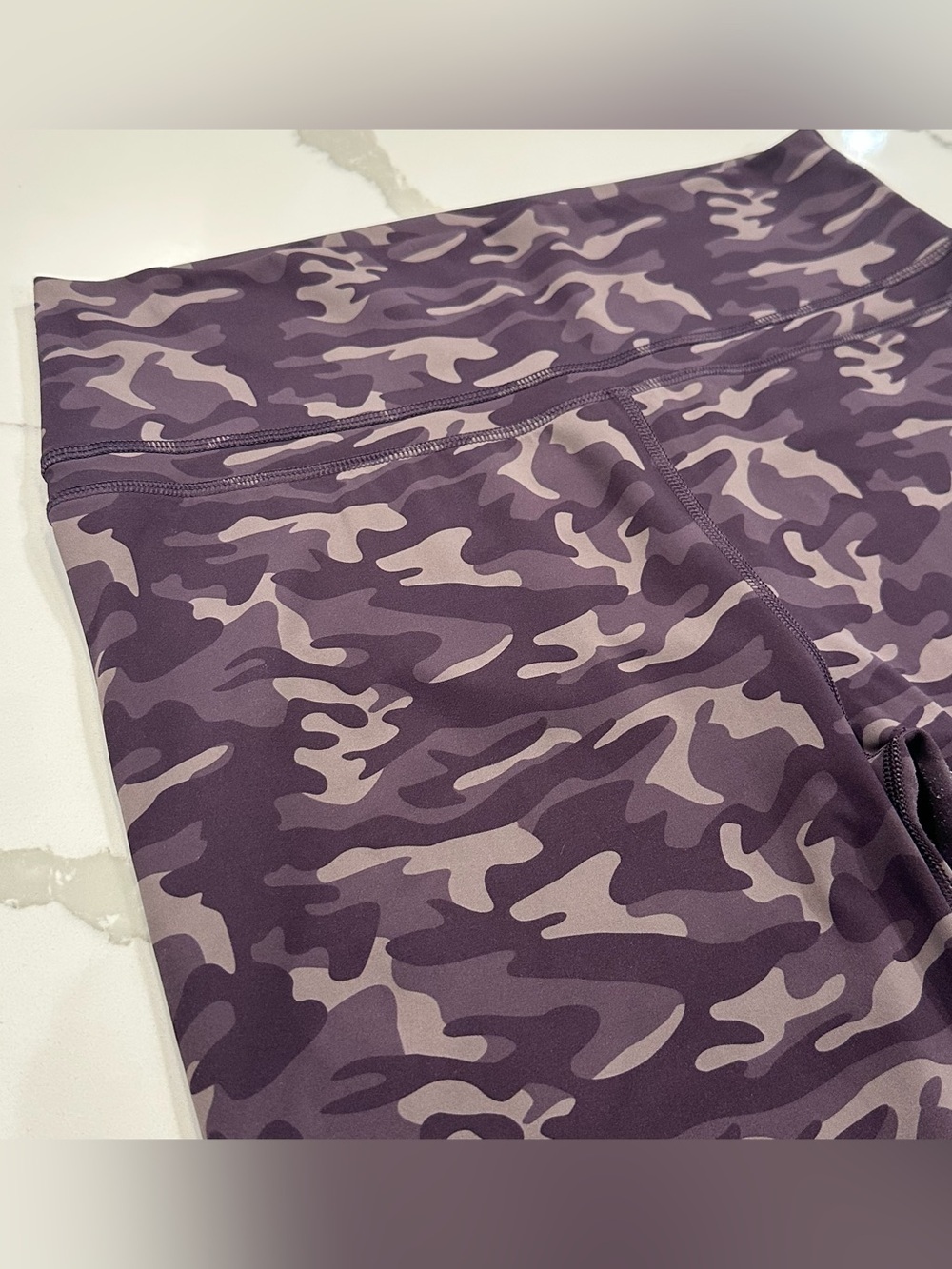 CRZ Yoga Butterluxe Pink Purple Camo Leggings Womens M Buttery Workout Athletic - Picture 3 of 8